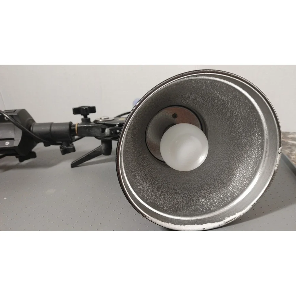 Westcott Photo Basics PB500 flood light with Tripod